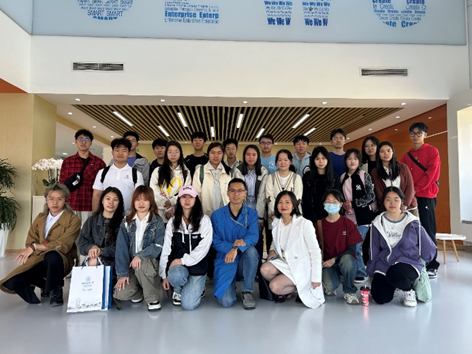 探秘智能制造工厂，产学结合育新人