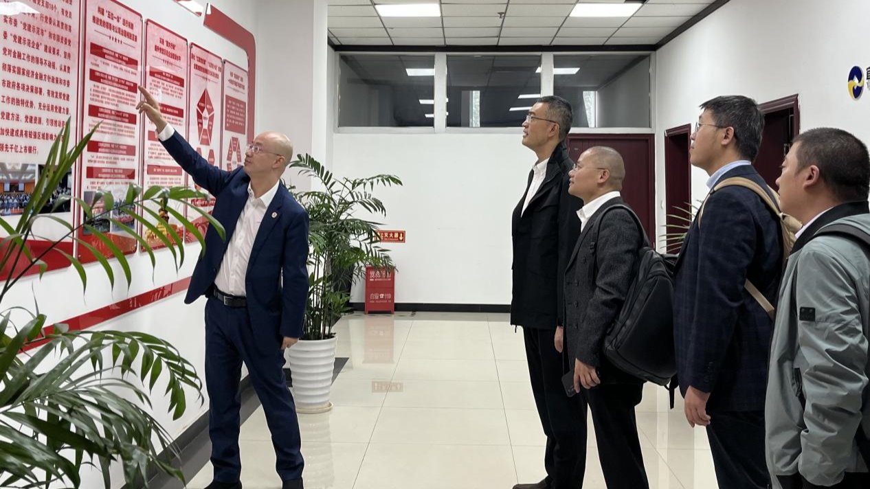402永利集团官网党委工作组到宜宾重访习近平总书记足迹开展党建活动、访企拓岗