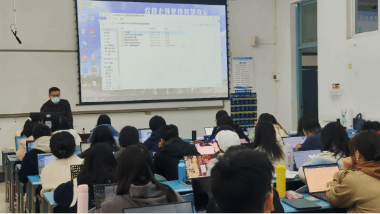 402永利集团官网开展学生党支部党务工作培训会